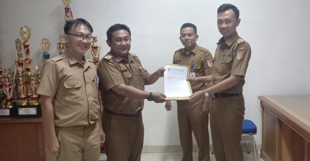 Dinas Komunikasi dan Informatika Serahkan Aplikasi SIBETE untuk Efisiensi Administrasi di Tulang Bawang