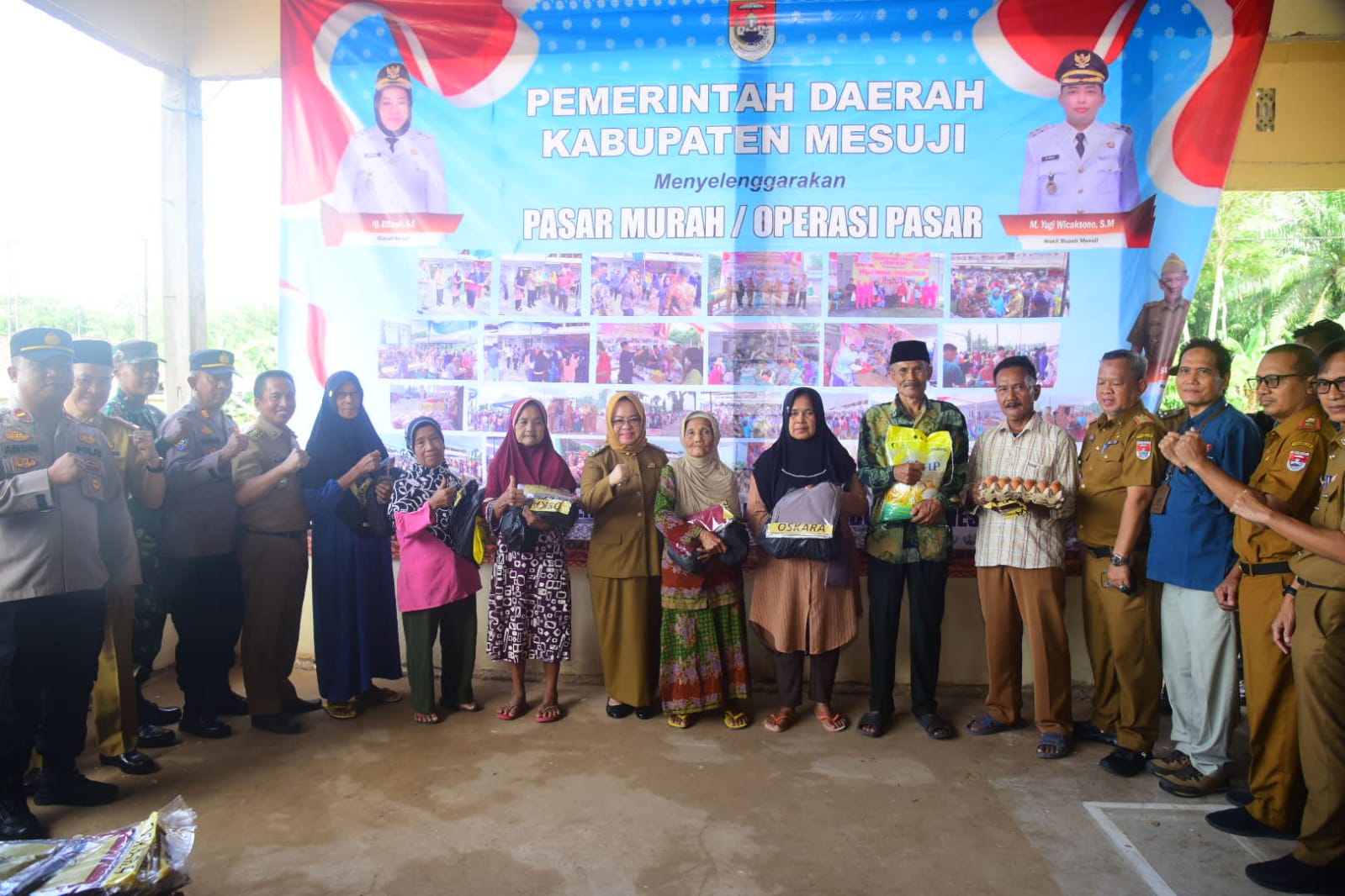 Bupati Mesuji Tekan Harga Lewat Pasar Murah