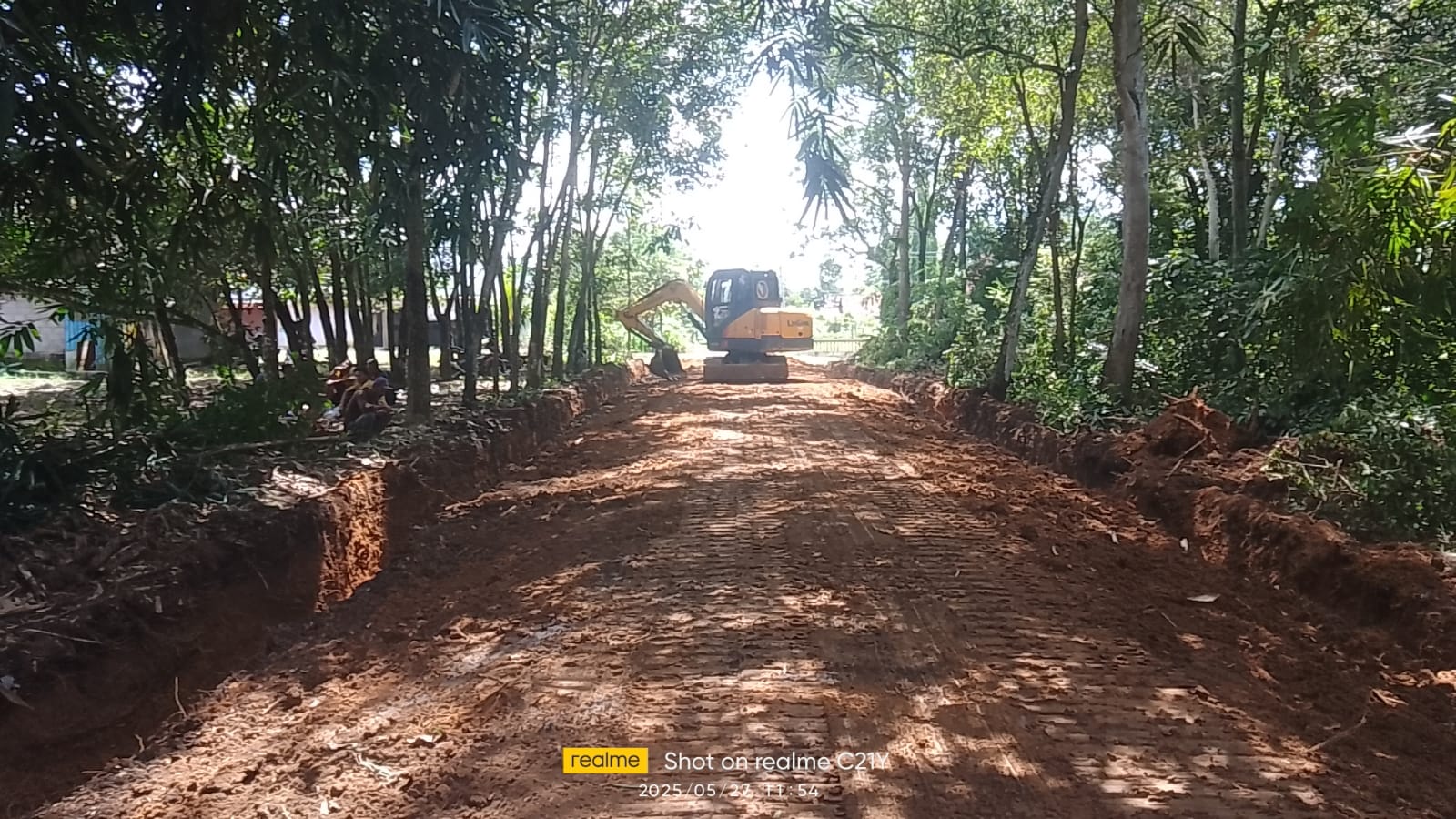 Dorong Ekonomi Lokal, Dana Desa Mulya Kencana Fokus Bedah Jalan