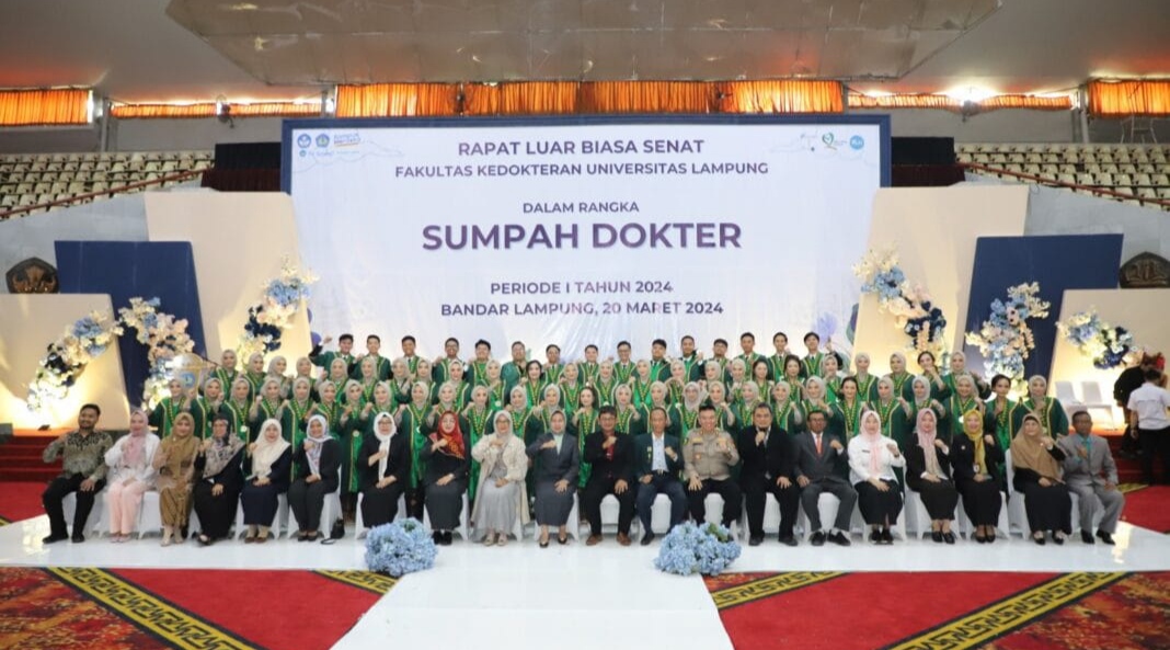 Fakultas Kedokteran Unila Lantik 66 Dokter Baru