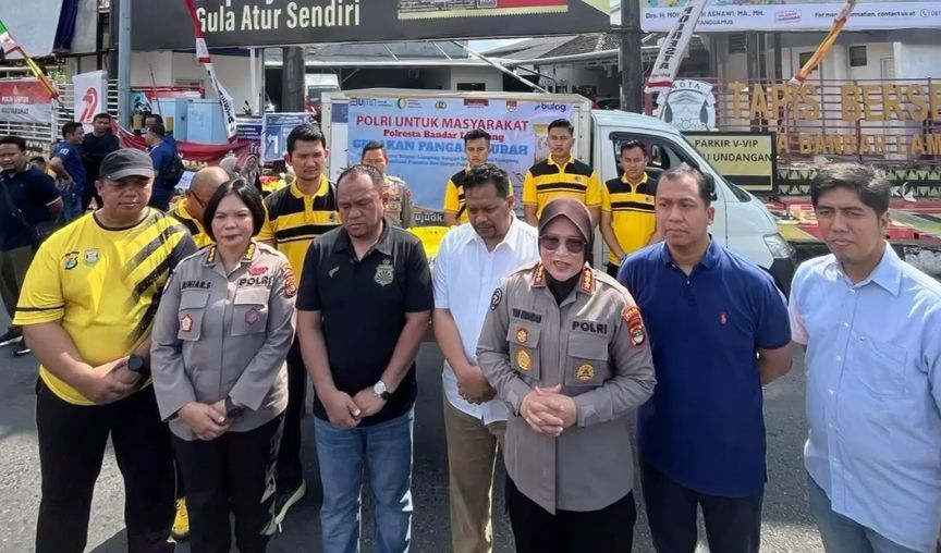 Polda Lampung Gencarkan Pangan Murah, 2,2 Ton Beras Ludes di Tugu Adipura