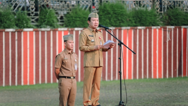 ASN Lampung Diimbau Jadi Teladan Gerakan Pengibaran Bendera Merah Putih Jelang HUT RI ke-80