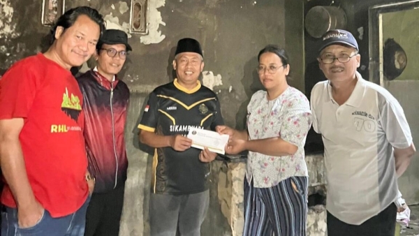 Wujud Gotong Royong, Sikambara Peduli Beri Bantuan untuk Korban Kebakaran di Sukarame
