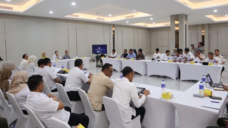 Gubernur Lampung Konsen Kelola Masjid Raya Al-Bakrie, Jalin Kesepakatan dengan Bakrie Amanah