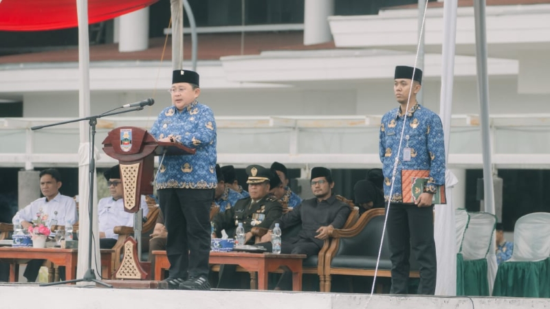 Hari Pahlawan, Wabup Irawan Topani Ajak Masyarakat Pesibar Berjuang Melawan Kebodohan