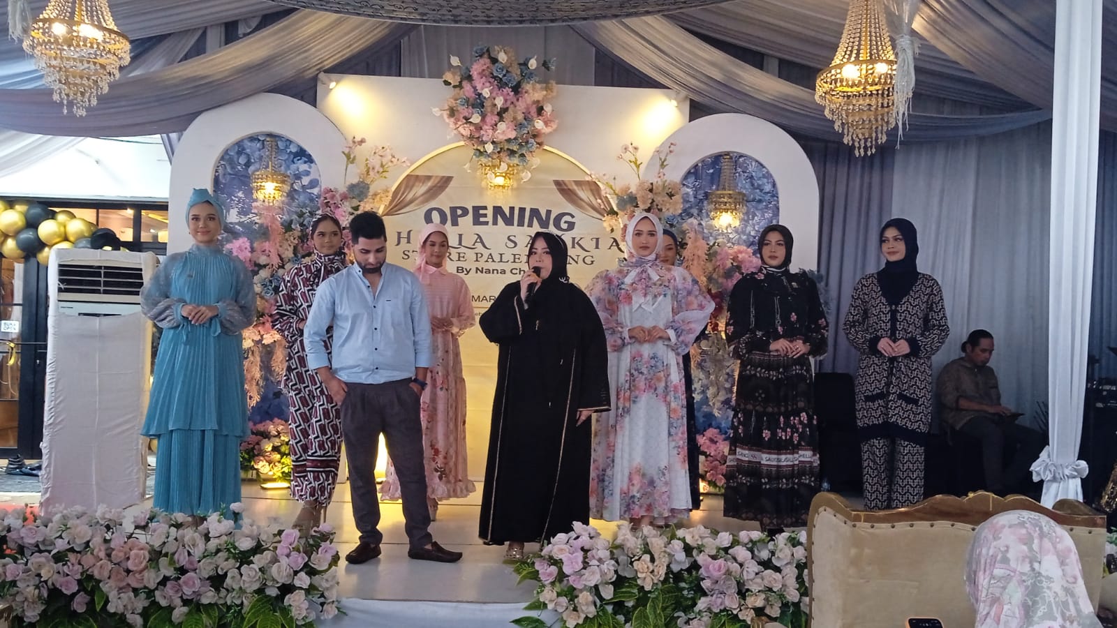 Gaya Busana Muslim Terkini: Jelajahi Koleksi Shella Saukia di Palembang