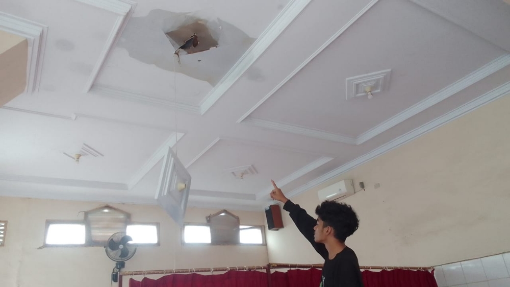 Atap Masjid Nurul Huda Bandarlampung Kolaps Pasca Hujan Deras