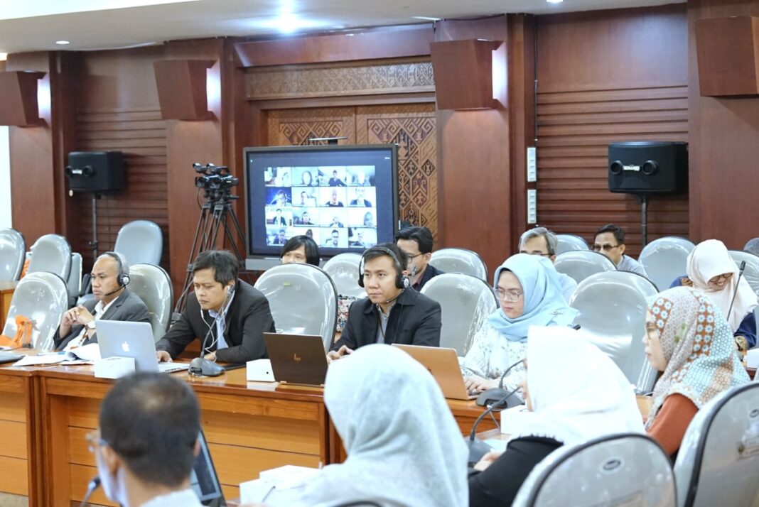 Universitas Lampung Terima On Site Visite Cluster FISIP FIBAA