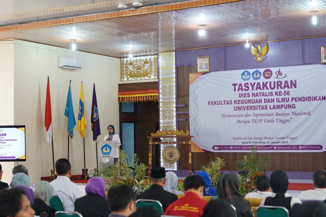 Awali Rangkaian Dies Natalis ke-56 FKIP Unila, Di Buka Kegiatan Tasyakuran Dan Potong Tumpeng