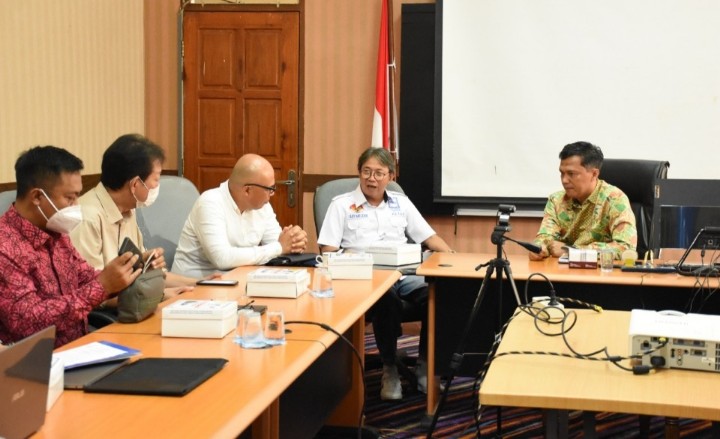 Mewujudkan UMKM Merdeka DPP Apindo Lampung Bersama Coca-Cola Europacific Partners Indonesia dan IIB Darmajaya Kunjungi LLDikti Wilayah II Palembang