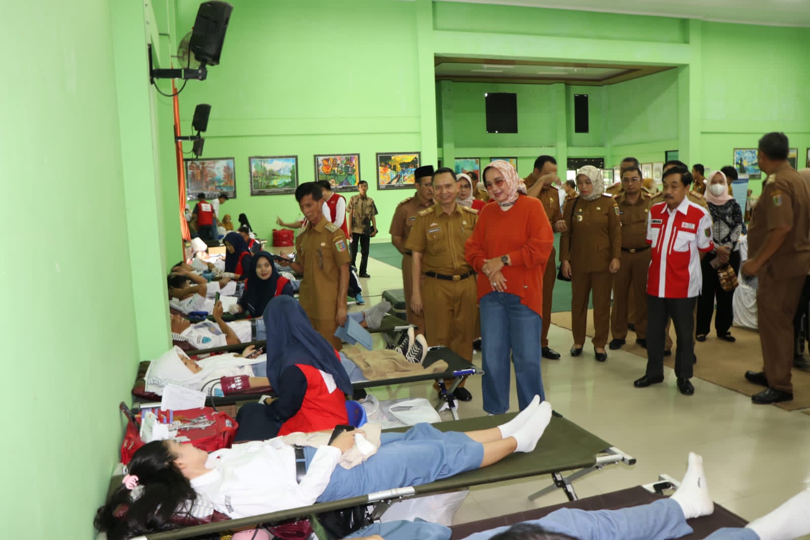 Tinjau Kegiatan Donor Darah, Riana Sari Arinal Berharap Donor Darah Dapat Menumbuhkan Empati Anak Muda Lampung