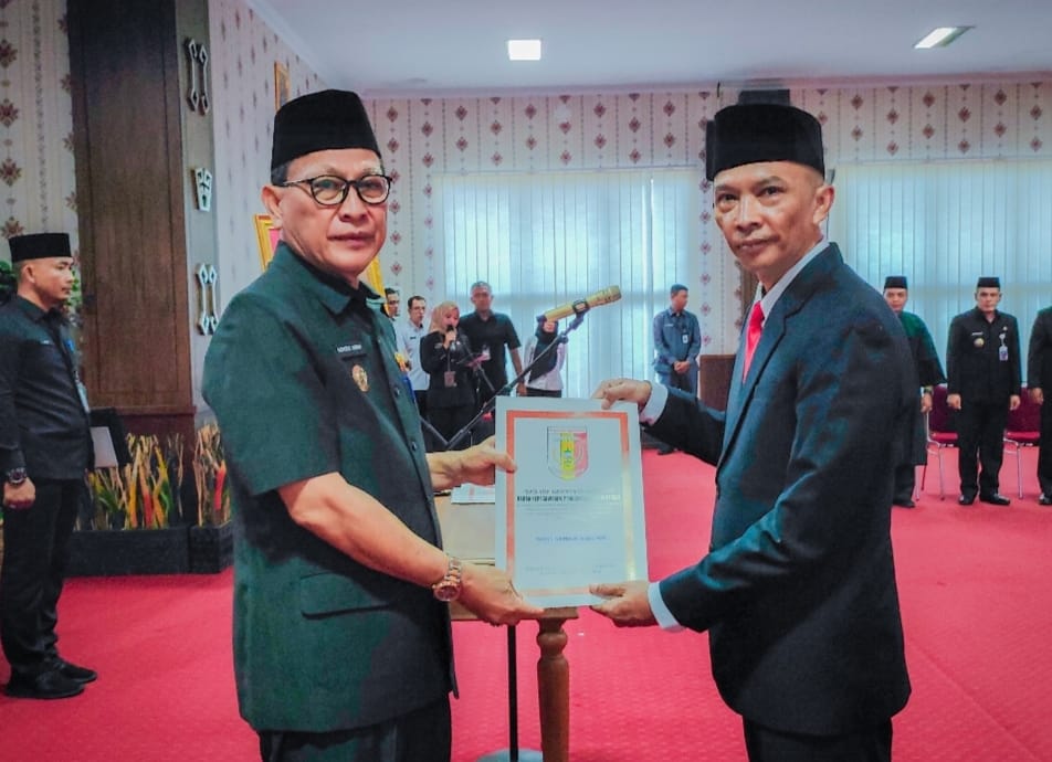 Pj Bupati Tulang Bawang Lantik Dua Pejabat Pimpinan Tinggi Pratama