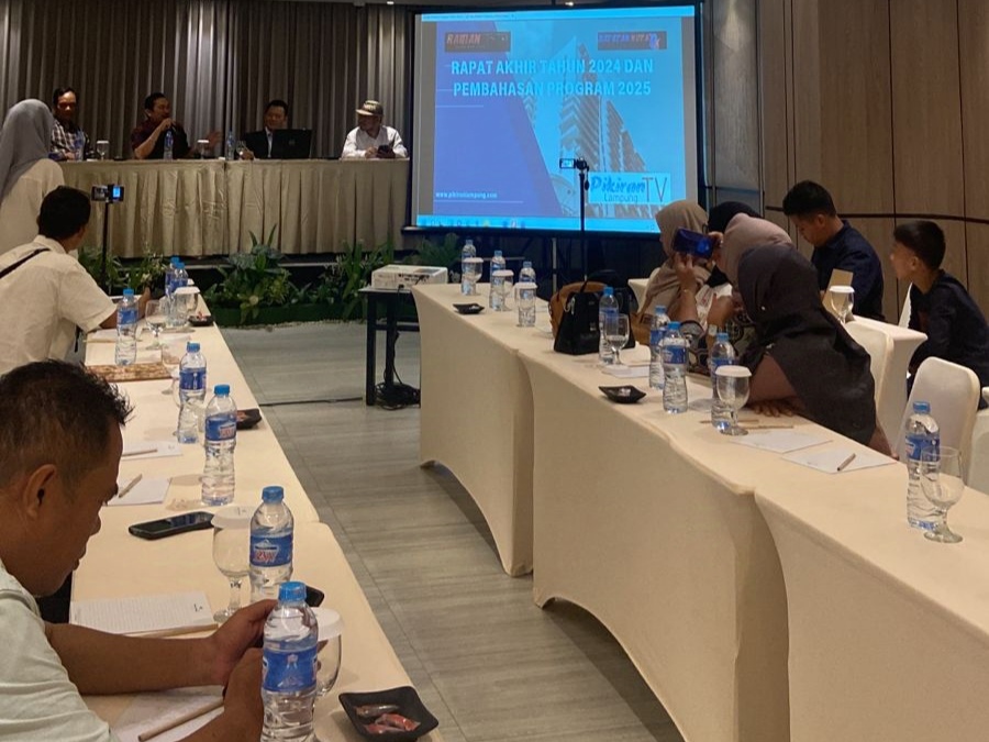 Gelar Rapat Akhir Tahun di Hotel Santika Pikiran Lampung Tatap 2025 Dengan Optimis