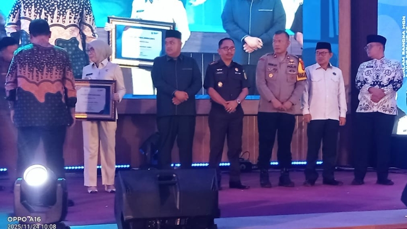 Teacher Summit HGN di Way Kanan Dibuka Bupati Ayu: Guru Hebat, Indonesia Kuat