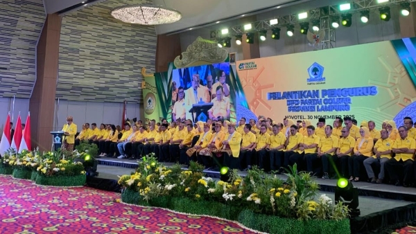 Bahlil Lahadalia Lantik Pengurus Golkar Lampung 2025–2030