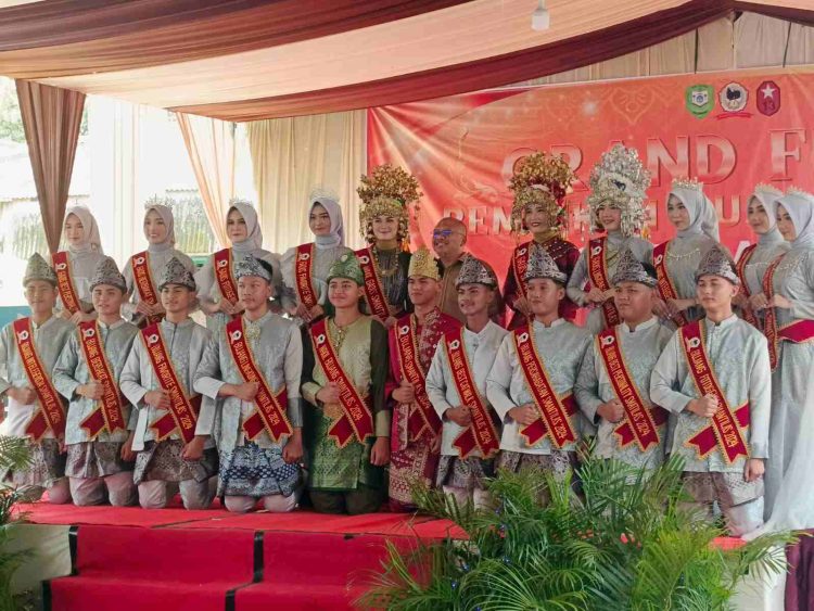 Cetak Duta Sekolah Berkarakter, SMAN 13 Palembang Gelar Pemilihan Bujang Gadis Generasi ke-9