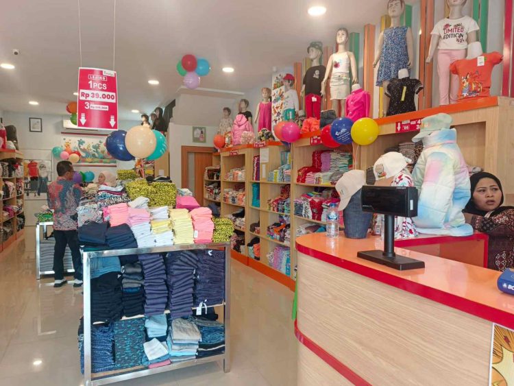 Resmi Buka di Palembang, Citra Kid’s Factory Outlet Jual Pakaian Mulai Rp29 Ribu