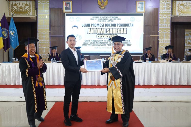 Model PINTAR-Bencana Jadi Kunci Antomi Saregar Raih Doktor di Unila