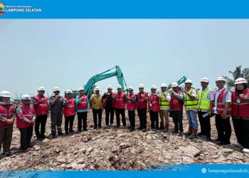 Kemenko Pangan Pantau Pembangunan Kampung Nelayan Merah Putih di Lampung Selatan