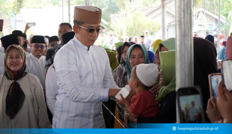 Dari Pengajian ke Pembangunan, Bupati Egi Tegaskan Komitmen Infrastruktur Desa