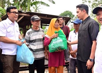 Bupati Lampung Selatan Tinjau Langsung Dampak Puting Beliung di Candipuro