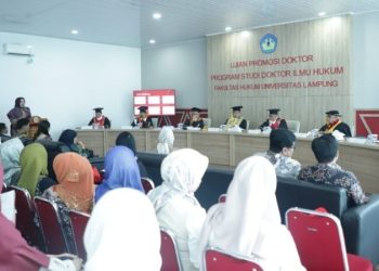 FH Unila Gelar Sidang Terbuka, Yennie Agustin Resmi Sandang Gelar Doktor