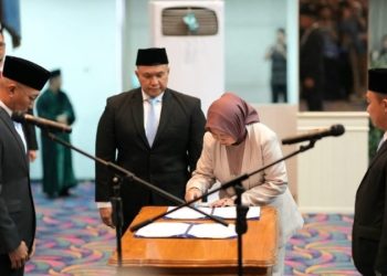 Rektor Unila Hadiri Pelantikan Sekda Lampung