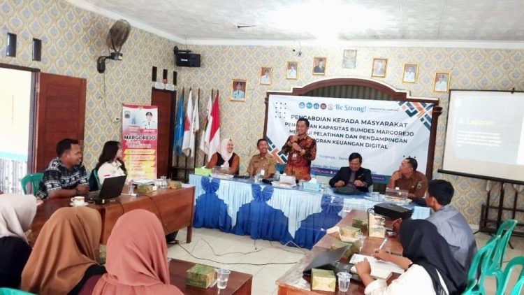 Perkuat Tata Kelola, Dosen FKIP Unila Gelar Pelatihan Keuangan Digital untuk BUMDes