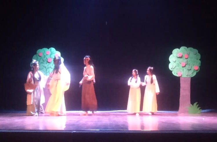 Pentas Seni SMAN 3 Bandar Lampung Meriah, Siswa Kelas XII Unjuk Bakat di Taman Budaya