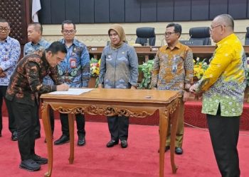 Pemkab Lamsel Terima Penghargaan Gubernur atas Tindak Lanjut Pengawasan 2024