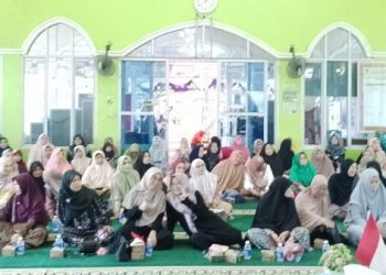 Ustadzah Astri Ivo Ingatkan Muslimah Bijak Bermedia Sosial