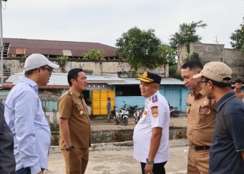 Bupati Pesisir Barat dan ASDP Bahas Pengembangan Pelabuhan Kuala Stabas