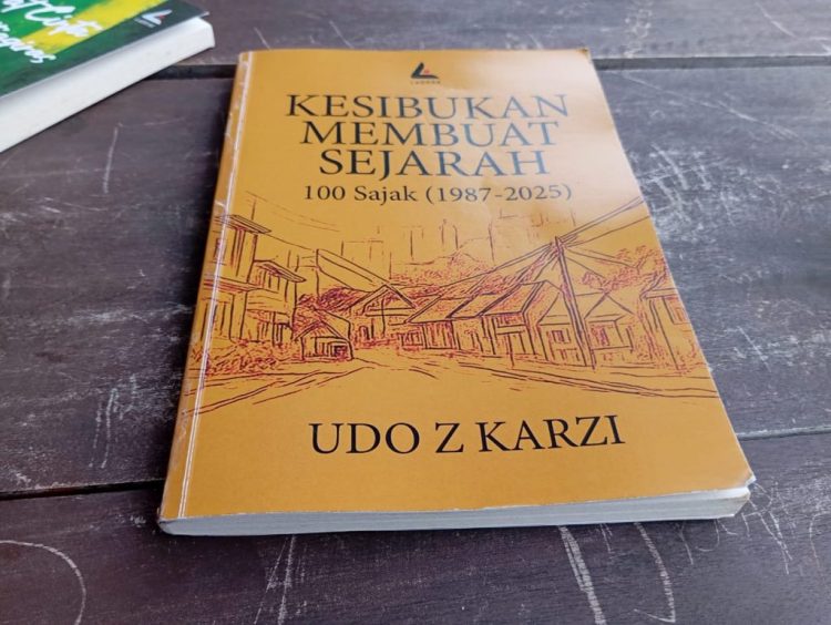Sajak-sajak Cinta dan Kerja Mengingat