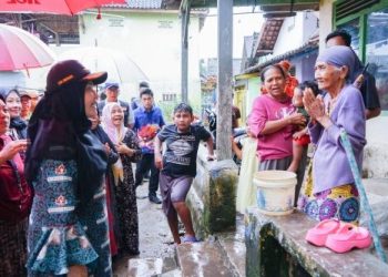 Eva Dwiana Tinjau Langsung Lokasi Banjir, Janji Perbaiki Rumah Warga Terdampak