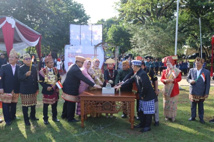 Unila Terbang Lebih Tinggi di Usia 60 Tahun