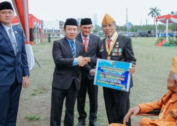 Sambut Hari Pahlawan, Pemprov Lampung Serahkan Bantuan untuk Veteran