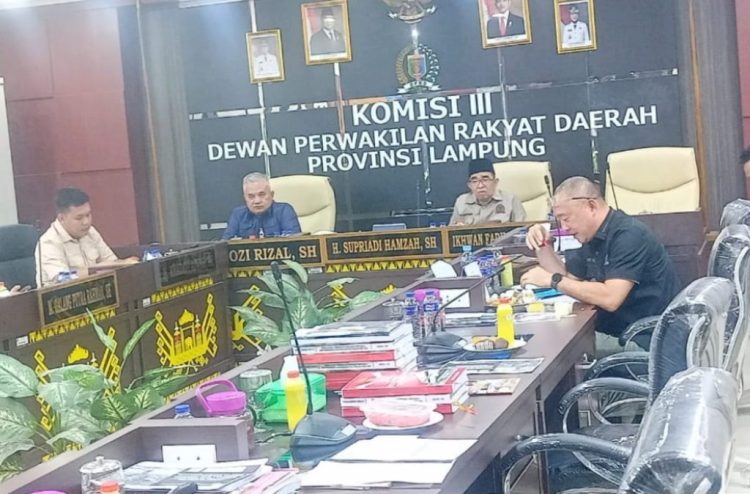 Komisi III DPRD Lampung Evaluasi Capaian PAD 2025 melalui RDP Bersama OPD