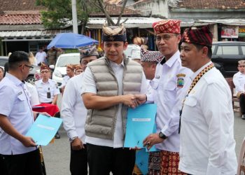 Lantik Pejabat di Pasar, Bupati Egi Pratama: Jangan Merasa Pejabat Lalu Lupa Daratan