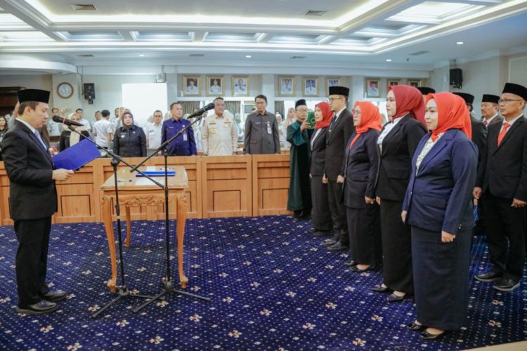 Sekdaprov Lampung Marindo Kurniawan Lantik 15 Pejabat