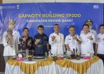 Bupati Dedi Irawan Dorong Digitalisasi Transaksi Pemkab Pesisir Barat Melalui QRIS