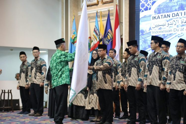 Resmi Dikukuhkan, IKADI Bandar Lampung Diminta Perkuat Karakter Bangsa dan Tangkal Radikalisme