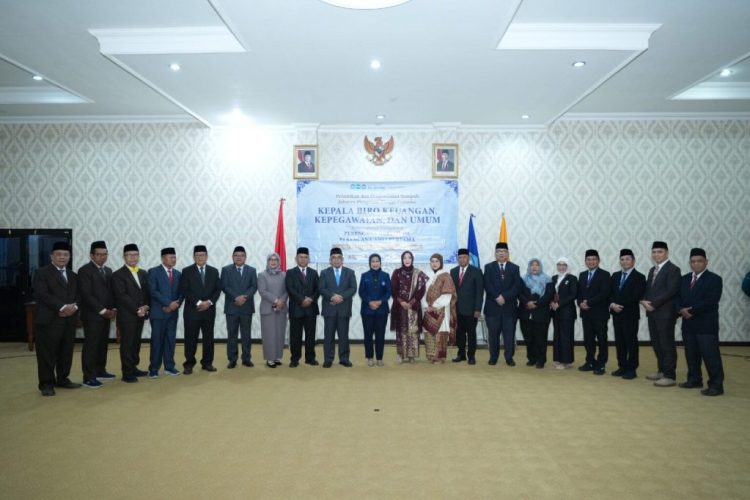 Unila Lantik Pejabat Pimpinan Tinggi Pratama dan Fungsional