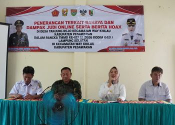 Sinergi TMMD ke-127, Diskominfotiksan Pesawaran Ajak Warga Way Khilau Lawan Judi Online