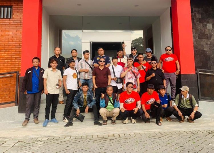 Wartawan Dikeroyok di Gedung DPRD Probolinggo, Koalisi Organisasi Desak Polisi Usut Tuntas