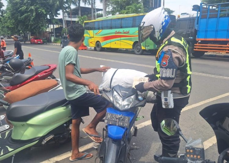 Operasi Keselamatan Semeru 2026, Satlantas Polres Pasuruan Kota Tertibkan ODOL dan Kereta Kelinci Secara Humanis