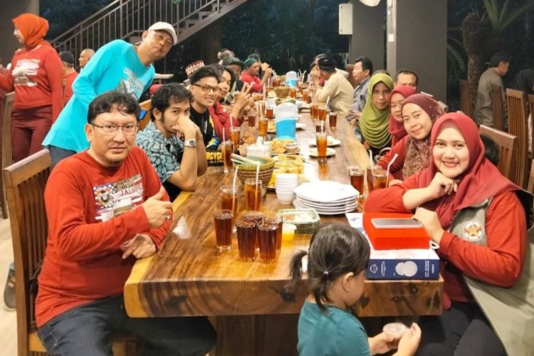 Aksi Nyata Kepedulian, Henry Kurniawan Yuza Kawal Pembagian Baksos Willys Lampung Community