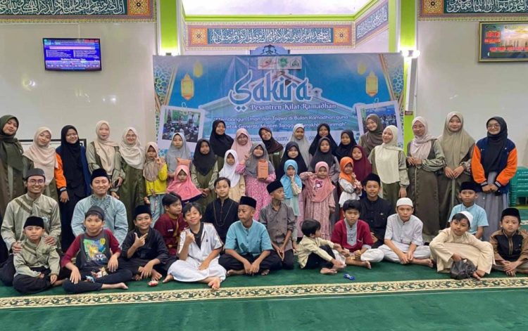 Tanamkan Karakter Islami Sejak Dini, Masjid Al Iman Gelar Pesantren Kilat Ramadan SAKIRA