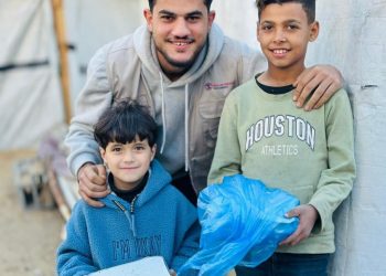 Aksi Kemanusiaan di Gaza, Hulun Peduli Indonesia Bagikan 5.000 Paket Iftar