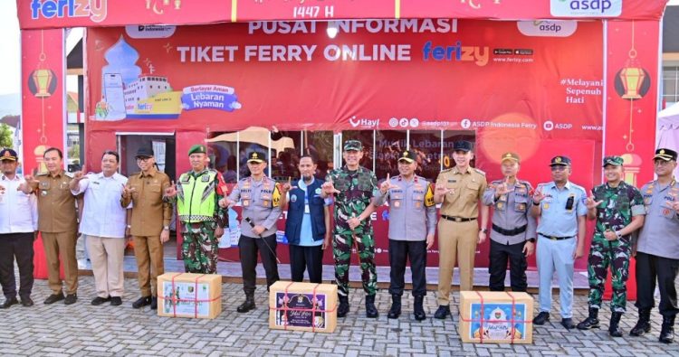 Bupati Radityo Egi Dampingi Gubernur Cek Jalur Mudik, Fasilitas Kesehatan dan Pengawalan Siap 24 Jam