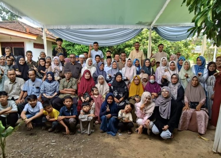 Puluhan Anggota Keluarga Bani Iskandar Gelar Reuni Akbar